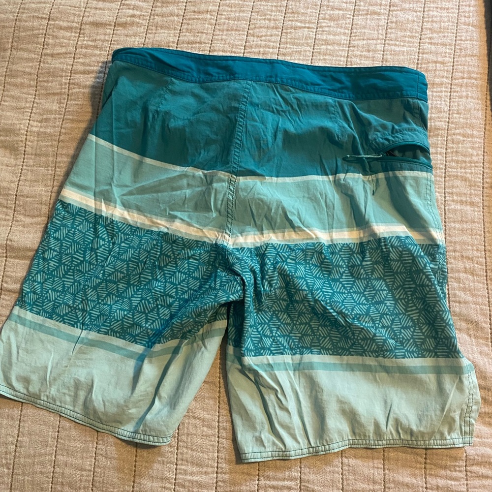 Patagonia Board Shorts Sz 33